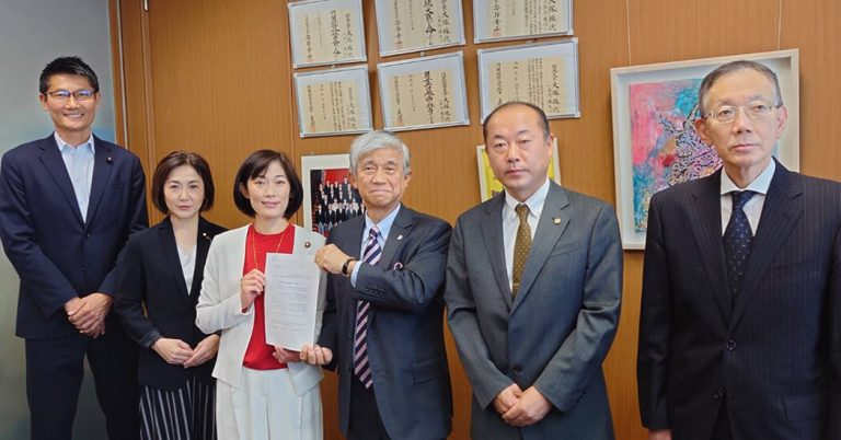 東京高齢福祉推進協議会顧問の田中雅英と会長の星野芳博にて、東京都と埼玉県の衆参両院の先生方に全国介護報酬改定についての要望書と東京都の介護施設への別途要望書を提出